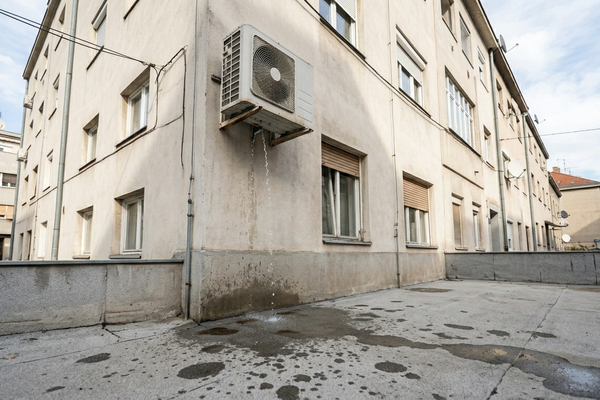 Kapanje vanjske jedinice klima uređaja