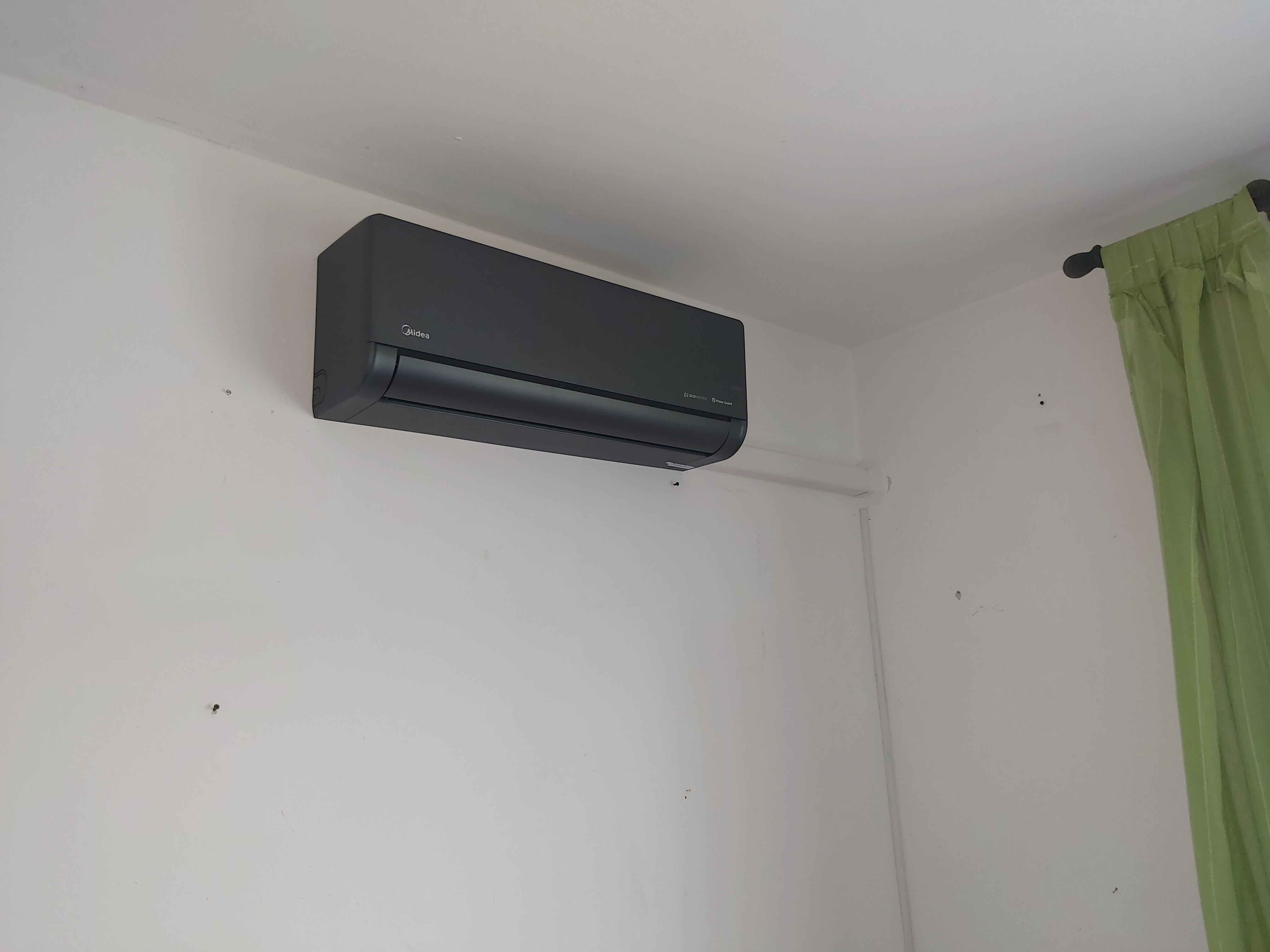 Klima uređaj Midea Solstice 5 kW - EZ-18RD6-I/EZ-18RD6-O sa uključenom montažom*